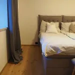 Haeuschen Im Ortskern بيت للعطل